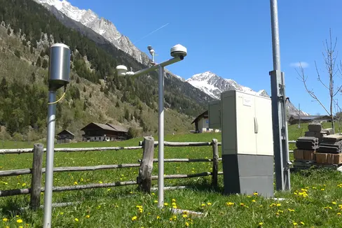 In Alto Adige sono presenti 95 stazioni meteorologiche, di cui 58 nelle aree abitate e 37 in montagna. Nella foto: Stazione meteorologica di Anterselva (Foto: ASP/Ufficio Meteorologia e prevenzione valanghe)