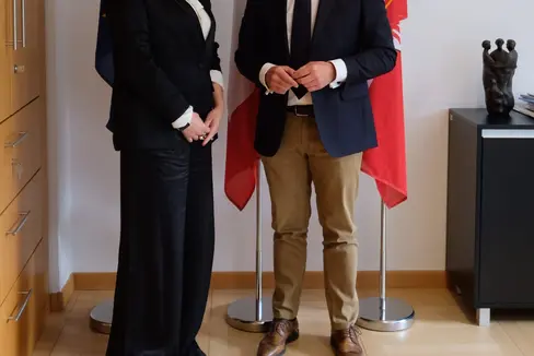 L'assessore provinciale alle Opere pubbliche, Christian Bianchi, con la presidente di Confesercenti Alto Adige, Elena Bonaldi Messina. (Foto: ASP/Gianluca Crocco)