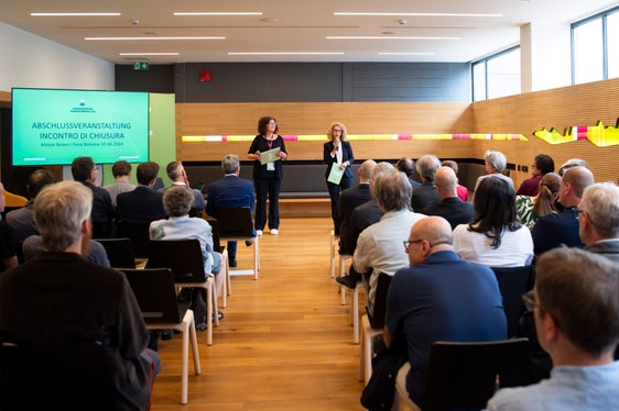 Lo Stakeholder Forum per il clima si è riunito ieri pomeriggio (10 giugno) per l’incontro conclusivo. (Foto: ASP/Fabio Brucculeri)