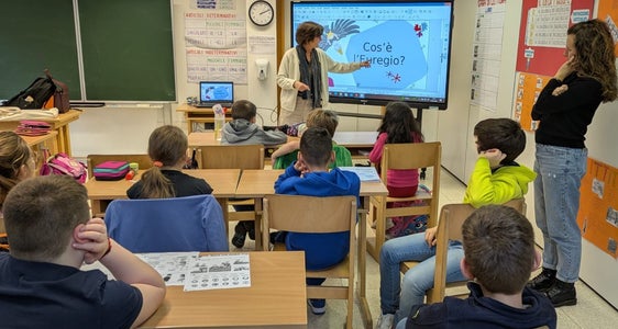 Am 13. Februar stellte sich die Euregio in der Grundschule von Ragoli im Trentino vor. (Foto: Euregio)