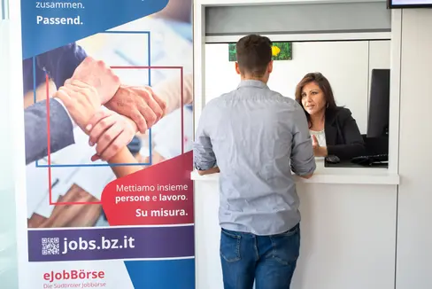 Auch die Südtiroler Landesabteilung Arbeitsmarktservice ist mit der „eJobBörse“ am Projekt Euregio-Jobbörse beteiligt. (Foto: LPA/Fabio Brucculeri)