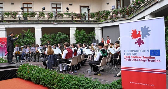 In Trentino, l'Orchestra giovanile di fiati dell'Euregio nel 2025 è stata ospite a Riva del Garda. (Foto: Ufficio stampa della Provincia autonoma di Trento/Fabio Galas)