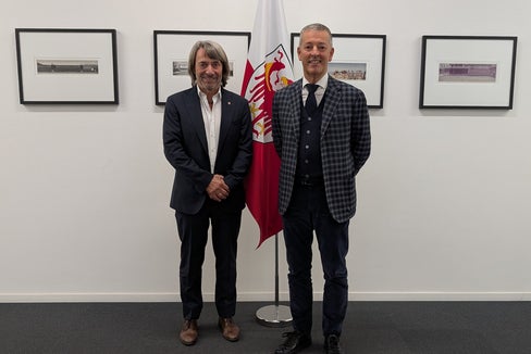 L'assessore provinciale alla Protezione dell'ambiente, della natura e del clima Peter Brunner (a destra) e l'assessore provinciale alla Prevenzione sanitaria e salute Hubert Messner, che hanno promosso insieme la collaborazione. (Foto: USP/Vera Brunetti)