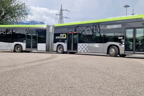 Bereits heute besteht der SASA-Fuhrpark zu 10 Prozent aus emissionsfreien Fahrzeugen. (Foto: LPA/SASA)