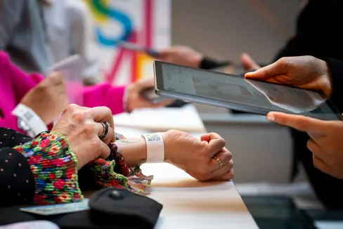 Am 7. Oktober wurde der Wettbewerb für die Aufnahme in den Landesdienst in einer modernisierten Form abgehalten: Nur 30 Minuten nach Abschluss der schriftlichen Prüfung waren die Ergebnisse im Rahmen des Wettbewerbs für 127 Stellen in der Landesverwaltung verfügbar. (Foto: LPA/Fabio Brucculeri)