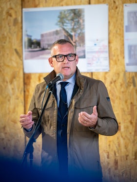 Landesrat Christian Bianchi hatte das Projekt bereits als Bürgermeister begleitet. (Foto: LPA/Fabio Brucculeri)