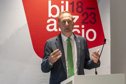 L'assessore Massimo Bessone ha presentato durante l'odierna conferenza di fine legislatura i lavori di manuntenzione ordinaria e straordinaria degli immobili provinciali (Foto: Manuela Tessaro)