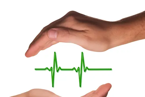 Die Gesundheitsverbände setzen sich für Personen mit bestimmten Pathologien oder Beschwerden ein. Die Landesregierung will sie künftig noch stärker unterstützen. (Foto: Pixabay/geralt)