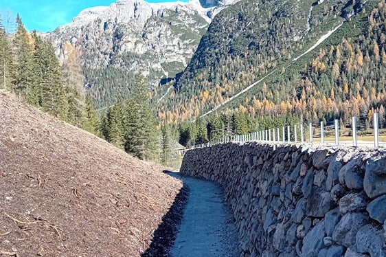 Die Arbeiten werden im Rahmen des Programms zur Sicherung und Verbesserung der Straßeninfrastruktur in Berggebieten finanziert. (Foto: LPA/Ressort für Infrastrukturen und Mobilität)