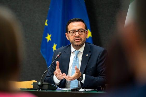 Anche quest'anno abbiamo garantito risorse importanti per sostenere studenti, famiglie e personale scolastico, rafforzando l'organico e ampliando le opportunità formative., sottolinea il vicepresidente della Provincia e assessore all'Istruzione italiana, Marco Galateo. (Foto: USP/Fabio Brucculeri)