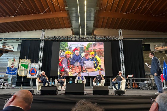 Großer Dank für die Zivilschutz-Gemeinschaft ein Jahr nach dem Hochwasser in der Emilia-Romagna. (Foto: LPA)