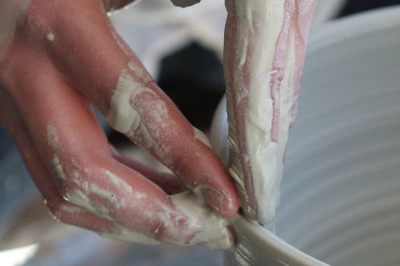 Quasi 200 artisti di varie discipline rientrano nel nuovo registro provinciale degli artisti, istituito con decreto del direttore del dipartimento Volker Klotz. (Foto: Unsplash)