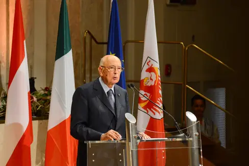Il compianto Presidente Giorgio Napolitano in occasione della consegna del Grande ordine di merito a Merano il 5 settembre 2012 (Foto: ASP/Quirinale)
