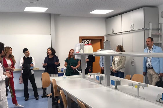 Numerose le visite nelle scuole altoatesine svolte dalla delegazione ceca (Foto: ASP)