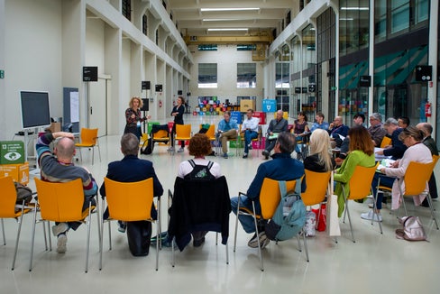 Konkrete Klimapolitik durch aktive Partizipation: Am Samstag trafen die Arbeitsgruppen des Klimabürgerrats und des Stakeholder Forums Klima in Bozen zusammen. (Foto: LPA/Fabio Brucculeri)