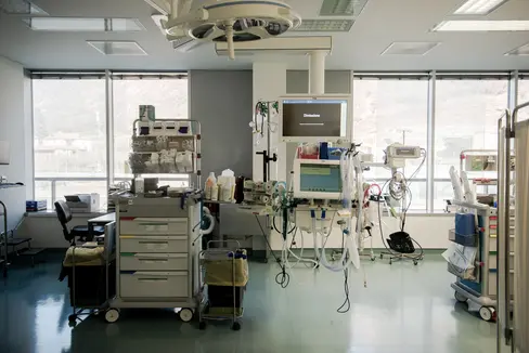 La Giunta provinciale ha approvato i programmi per l’acquisto di apparecchiature elettromedicali fino al 2028. Le varie apparecchiature, di piccole e grandi dimensioni, sono destinate sia agli ospedali che ai servizi di prossimità, al fine di garantire ai pazienti un’assistenza adeguata. Per il 2026 sono previsti investimenti pari a sei milioni di euro in apparecchiature elettromedicali di grandi e piccole dimensioni. (Foto: USP/Claudia Corrent)