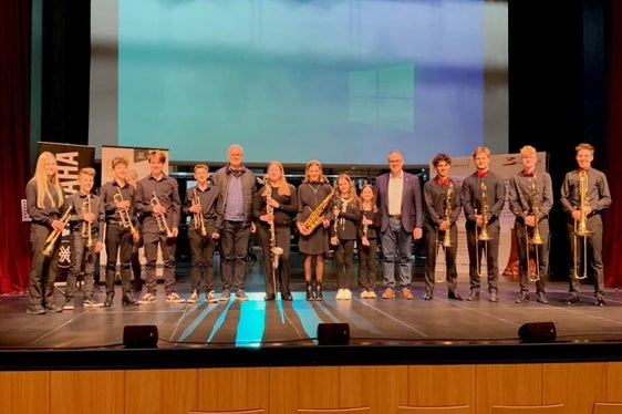 L'ensemble misto Oktakis sotto la direzione di Riccarda Jannissen - Sullmann, della Scuola di Musica Chiusa/Siusi, ha ottenuto un ottimo risultato con 95,3 punti. (Foto: ASP/direzione provinciale scuola musicale tedesca e ladina)