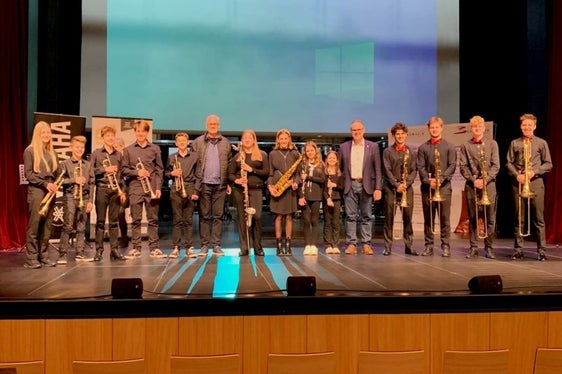 L'ensemble misto Oktakis sotto la direzione di Riccarda Jannissen - Sullmann, della Scuola di Musica Chiusa/Siusi, ha ottenuto un ottimo risultato con 95,3 punti. (Foto: ASP/direzione provinciale scuola musicale tedesca e ladina)