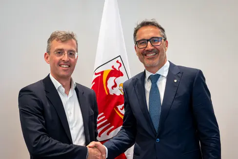 Der neue Präsident des Unternehmerverbandes Südtirol, Alexander Rieper (links), stellte seine Vorhaben Landeshauptmann Arno Kompatscher vor. (Foto: LPA/Fabio Brucculeri)
