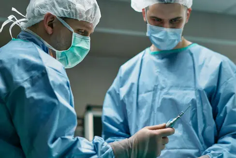 Das Land fördert künftig Clinical Fellowships, damit Südtiroler Ärztinnen und Ärzte Spezialwissen im Ausland erwerben und so die Versorgung in Südtirol stärken. (Foto: LPA/Pexels. Das Foto darf nur in Zusammenhang mit dieser Pressemitteilung verwendet werden.)