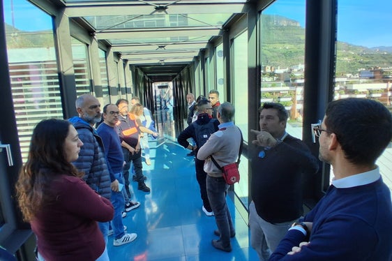 Come è strutturata l'Agenzia per la Protezione civile? Quali sono i suoi compiti principali? Dove e come lavora? I partecipanti al corso di laurea magistrale “Crisis & Disaster Management: le Funzioni Organizzative in Protezione Civile, Sicurezza e Difesa civile” dell'Università Cattolica del Sacro Cuore di Milano hanno trascorso una giornata per farsi un'idea al riguardo. (Foto: USP/Università Cattolica del Sacro Cuore di Milano)