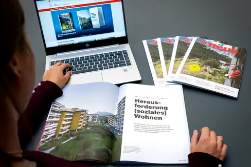 Die Titelgeschichte der letzten nëus-Ausgabe des Jahres 2023 ist der Herausforderung (soziales) Wohnen gewidmet. Sie wird allen Abonnenten zugeschickt und kann online gelesen werden. (Foto: LPA/Fabio Brucculeri)