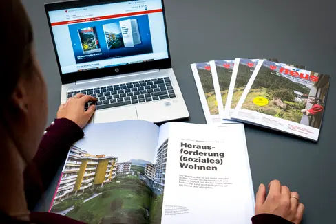 Die Titelgeschichte der letzten nëus-Ausgabe des Jahres 2023 ist der Herausforderung (soziales) Wohnen gewidmet. Sie wird allen Abonnenten zugeschickt und kann online gelesen werden. (Foto: LPA/Fabio Brucculeri)