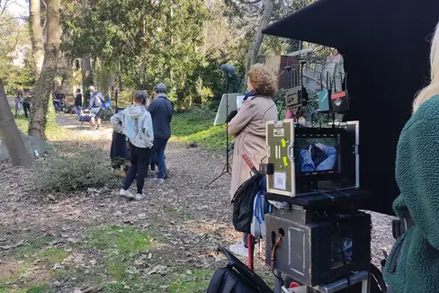 Proteggere il clima durante le riprese: l'Ökoinstitut funge da ente di certificazione indipendente per le produzioni cinematografiche green, l'accordo con l'Agenzia provinciale per l'ambiente e la tutela del clima è stato prorogato fino al 2027. (Foto: Ökoinstitut Südtirol/Alto Adige)