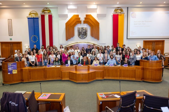 61 Schülerinnen und Schüler, darunter auch 5 aus Südtirol, haben in verschiedenen Kategorien am diesjährigen Finale des 72. Jugendredewettbewerbs vom 26. bis 28. Mai im Landhaus in Eisenstadt im Burgenland teilgenommen. (Foto: LPA/Landesjugendreferat Burgenland/Emmerich Mädl)