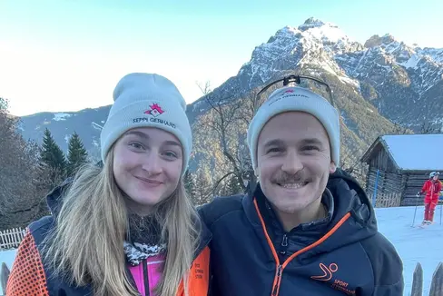 Die besten Leistungen erzielte Carmen Gschliesser (im Bild mit ihrem Trainer Luca Varoli). (Foto: FISI Südtirol).