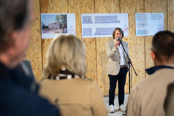 L’assessore Messner ha sottolineato: “Con i nuovi posti letto per le cure palliative a Laives stiamo creando un nuovo luogo importante dove i malati possono trascorrere l'ultima fase della loro vita con dignità e senza dolore. (Foto: USP/Fabio Brucculeri)