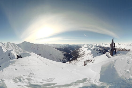 Mit über 850 Mitnutzungen verschiedenster Betreiber an rund 90 gemeinsamen Senderstandorten und dank des Einsatzes modernster Technologien gehört Südtirol heute zu den bestversorgten Regionen Europas. Im Bild: die Hohe Scheibe. (Foto: RAS)
