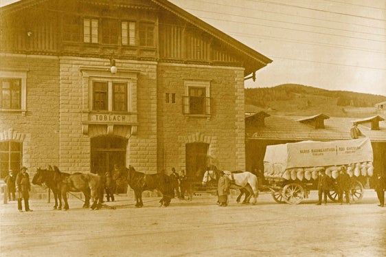 Historisches Bild des Toblacher Bahnhofes (Foto: Tiroler Photoarchiv)
