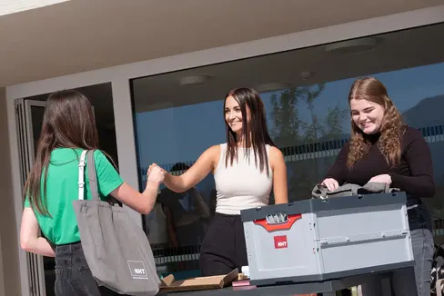 Gemeinnütziger Wohnbau ist im deutschsprachigen Ausland seit langer Zeit eine wichtige Säule bei der Wohnraumbeschaffung. In Tirol beispielsweise baut die Neue Heimat Tirol seit der Optionszeit Unterkünfte, die zu gemäßigten Preisen vermietet werden. (Foto: LPA/Neue Heimat Tirol)