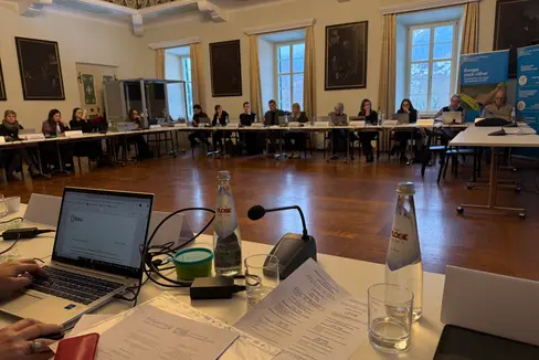 Der Lenkungsausschuss des EU-Programms Interreg VI-A Italien-Österreich hat im Kloster Neustift vor kurzem die 26 Projekte des dritten Aufrufs dieser Programmperiode genehmigt. Damit sind die Mittel des aktuellen Planungszeitraums 2021-2027 ausgeschöpft. (Foto: LPA/Landesabteilung Europa)