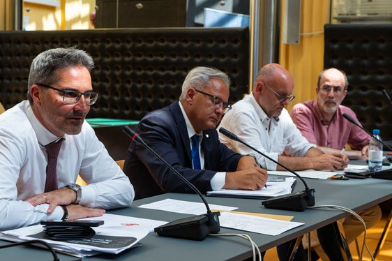 Vertraten das Land Südtirol: (v.l.) Landeshauptmann Kompatscher, Generalsekretär Magnago, Agenturdirektor Ruffini und Amtsdirektor Angelucci. (Foto: LPA/Fabio Brucculeri)