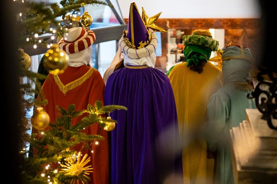 Südtirolweit sind rund 5000 Kinder und Jugendliche unterwegs, um Segenswünsche zu überbringen und Spenden für Hilfsprojekte in aller Welt zu sammeln. (Foto: LPA/Fabio Brucculeri)