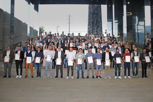 133 mestri artigiani hanno ricevuto ieri al NOI Techpark a Bolzano i loro diplomi professionali (ASP/ Ufficio provinciale apprendistato e maestro artigiano)