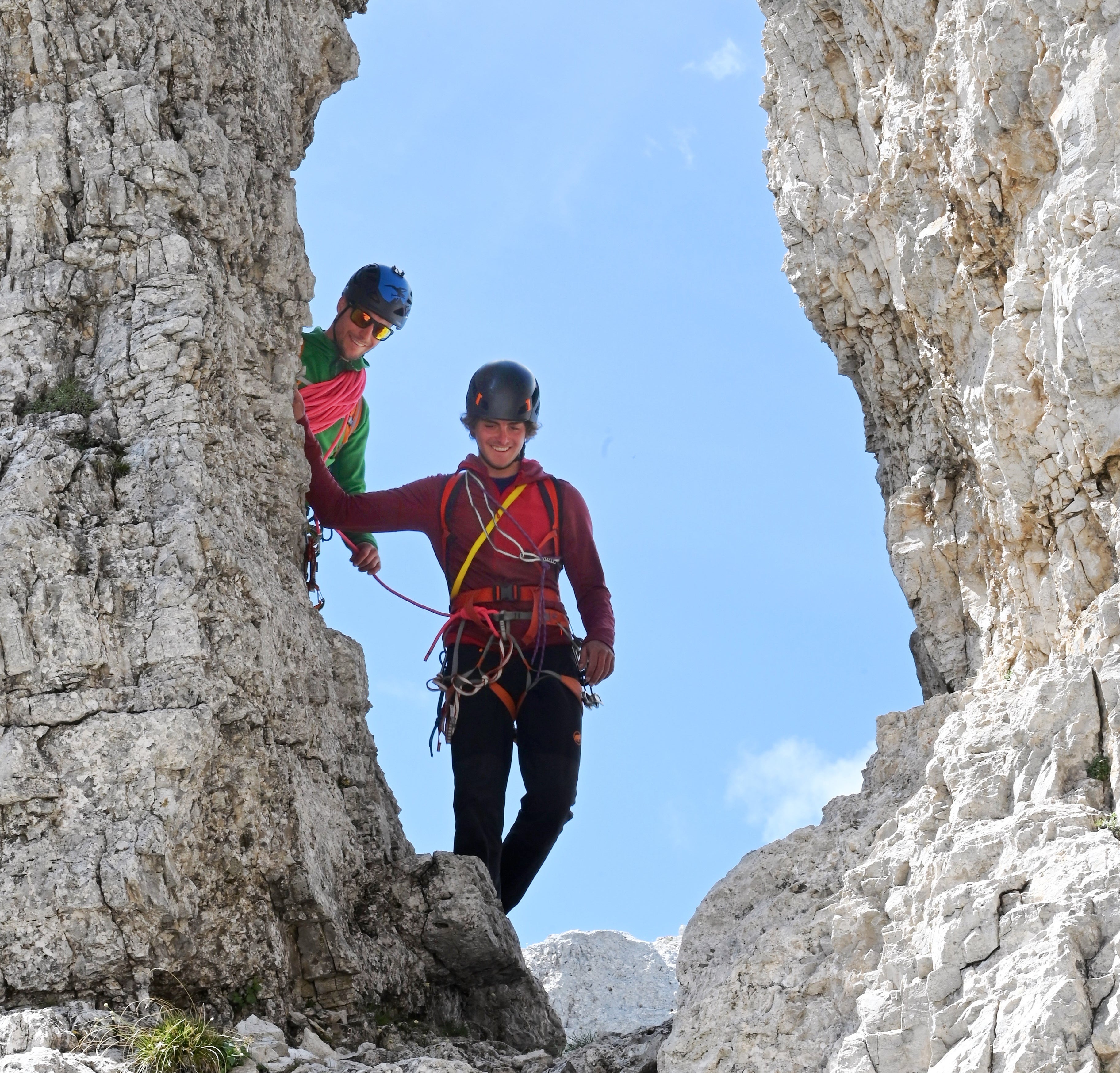 “Questa delibera”, spiega l'assessore provinciale Walcher, contiene le proposte presentate un anno fa dal Collegio provinciale delle guide alpine per modificare il regolamento, che ha più di 30 anni. Si tratta di “proposte di semplificazione delle procedure e di maggiore chiarezza e coerenza dei contenuti dei corsi e degli esami”, aggiunge Walcher. (Foto: USP/K. Walde)