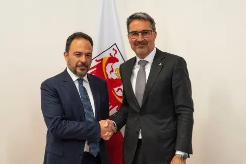 Der neue Direktor des Bozner Sitzes der Banca d'Italia, Michele Benvenuti, und Landeshauptmann Arno Kompatscher (Foto: LPA/Fabio Brucculeri)