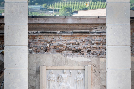 Die Reste des historischen Gerichtsgebäudes. (Foto: LPA/Fabio Brucculeri)