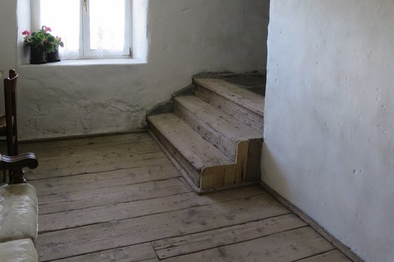 Das Gebäude der Zollstation in Branzoll steht seit 2024 unter Denkmalschutz. (Foto: LPA/Landesdenkmalamt)