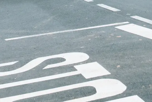 Miglioramento della sicurezza stradale grazie alla realizzazione di un nuovo incrocio nel Comune di Sluderno (Foto: Pexels)