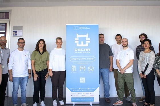 Anche la Direzione Istruzione e Formazione italiana riveste un ruolo di protagonista nel programma internazionale quadriennale denominato Oscar, che mira a promuovere competenze digitali trasversali attraverso esperienze di apprendimento non convenzionali. La Libera Università di Bolzano è capofila del progetto. (Foto: USP)