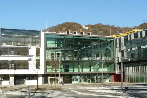 Am Freitag, den 14. November, findet die Diplomverleihung für 180 Absolventinnen und Absolventen an der Landesberufsschule für Soziales, E. Lévinas, statt. (Foto: LPA)