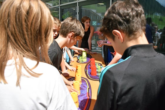 EuregioSportCamp: allenarsi, giocare e fare amicizia superando le frontiere, come da motto della presidenza altoatesina dell'Euregio. (Foto: Land Tirol/Hörmann)