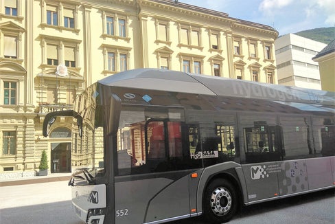 Unterwegs in Richtung Null-Emissionen: Die Busse der Inhouse-Gesellschaft SASA sollen sukzessive nachhaltiger werden. (Foto: LPA/Angelika Schrott)