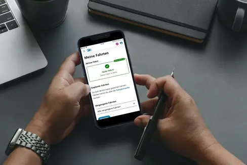 Per i passeggeri con Alto Adige Pass ed Euregio Family Pass da poco tempo vi è la possibilità di convalidare in anticipo tramite smartphone le corse, sia su bus che su treno. (Foto: ASP/STA)