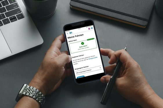 Per i passeggeri con Alto Adige Pass ed Euregio Family Pass da poco tempo vi è la possibilità di convalidare in anticipo tramite smartphone le corse, sia su bus che su treno. (Foto: ASP/STA)