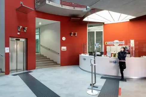 L’introduzione dell’obbligatorietà e i controlli sul Green Pass per i lavoratori della pubblica amministrazione al centro di una circolare del direttore generale Steiner che recepisce le norme nazionali in materia (Foto: ASP)